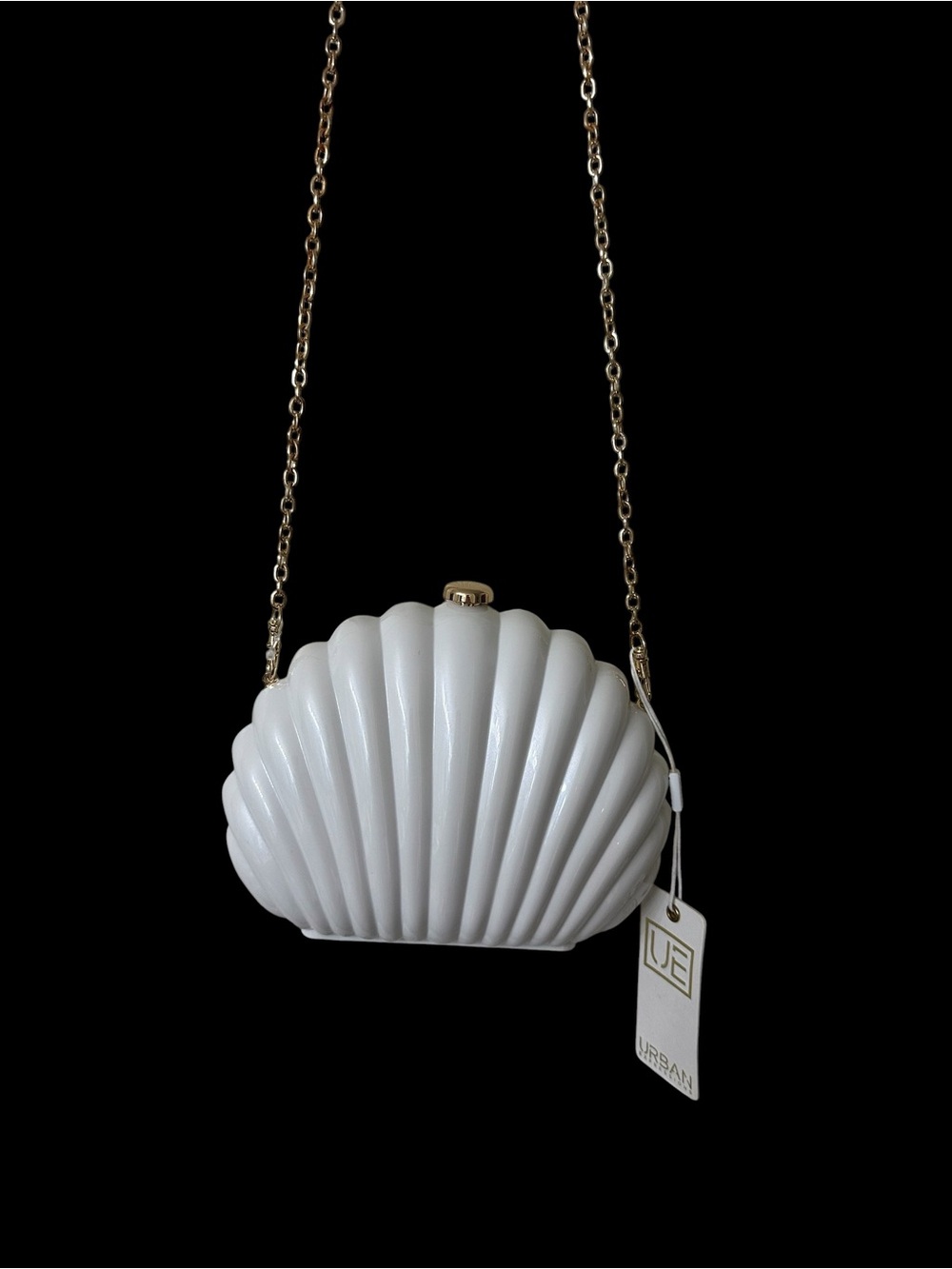 Urban Expressions White Shell Clutch with Gold Chain